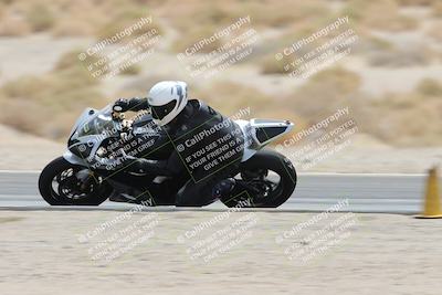 media/May-05-2025-Moto Forza (Mon) [[3c1838c5e5]]/2-B Group/Session 3 (Panning Test Turn 14 Inside)/